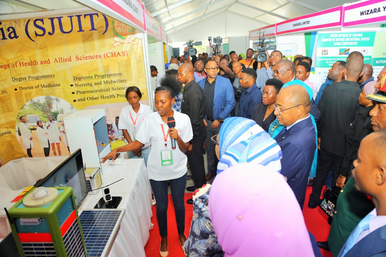 Sikaram Thodu Tamila Program